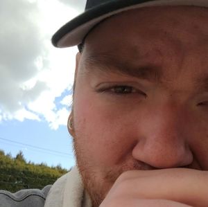 Meet your Posher, Ethan